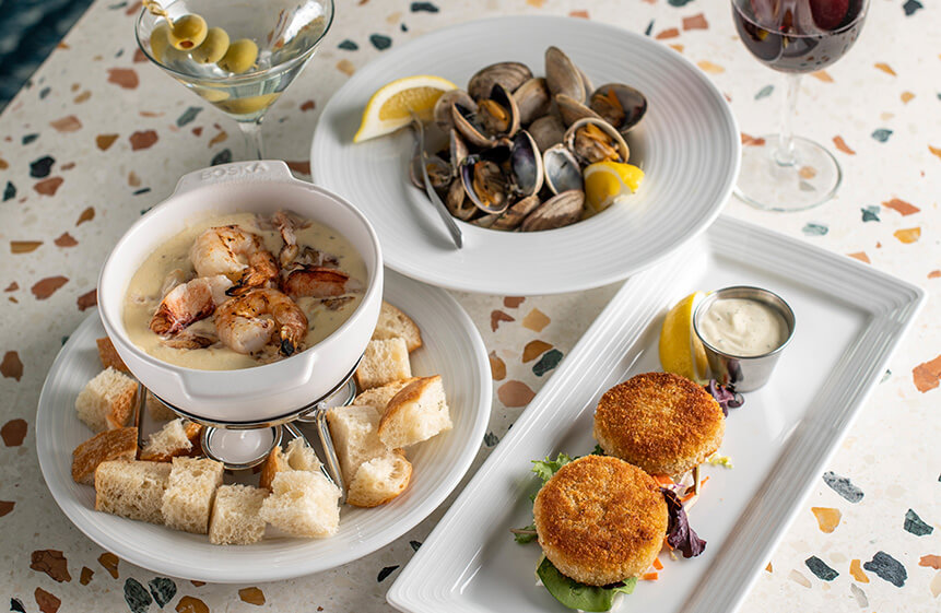 Seafood fondue, crab cakes, and steamed clams at Georgie's